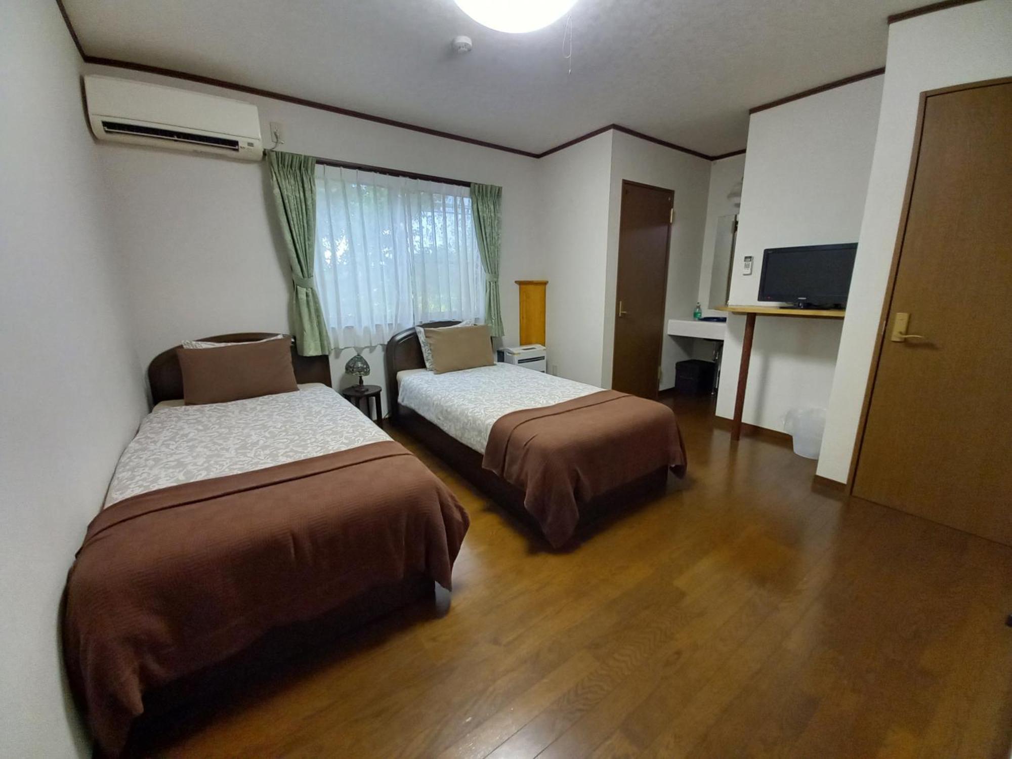Hakuba Powder Lodge Taketombo Bagian luar foto